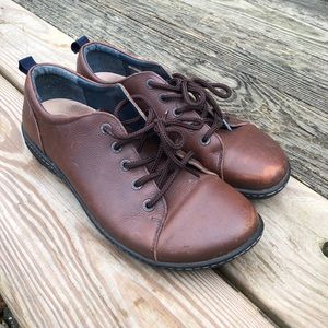 Birkenstock Islay Brown Leather Shoes